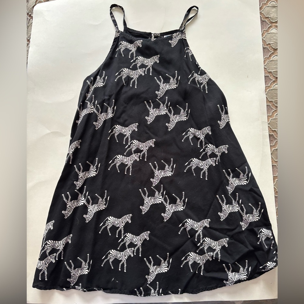 Old Navy Black & White Racer back tank